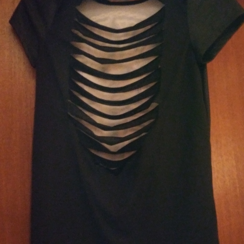 Black t shirt